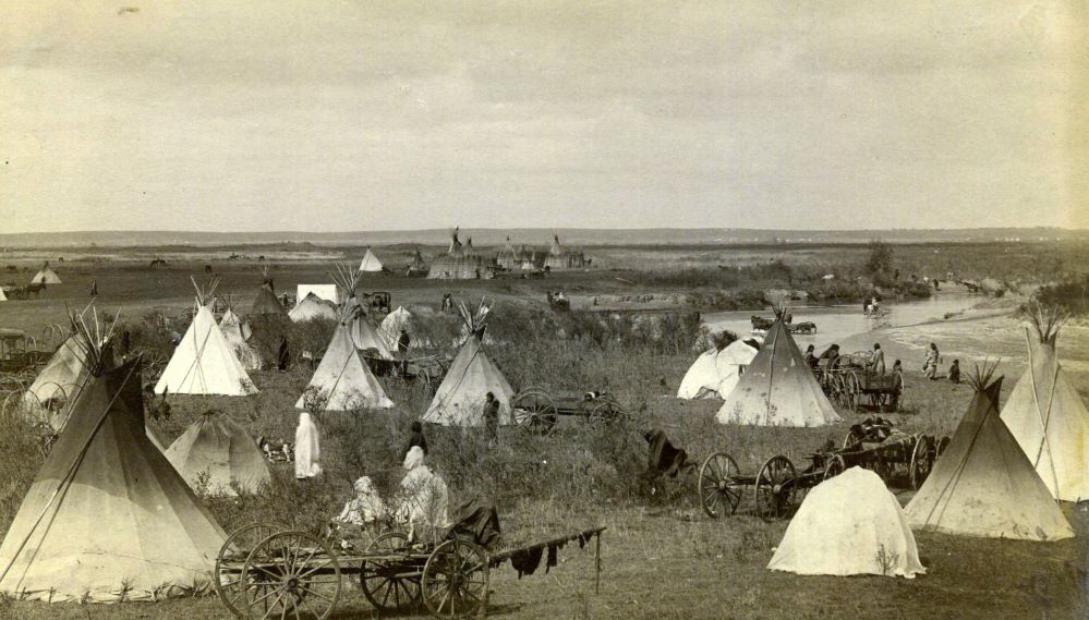 Ινδ.02 A Cheyenne Camp on the North Canadian River north of Fort Reno near Darlington Oklahoma Territory c.1890